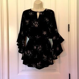 Mudpie Black floral romper, XS. Keyhole detail, cinched waist, bell sleeves.